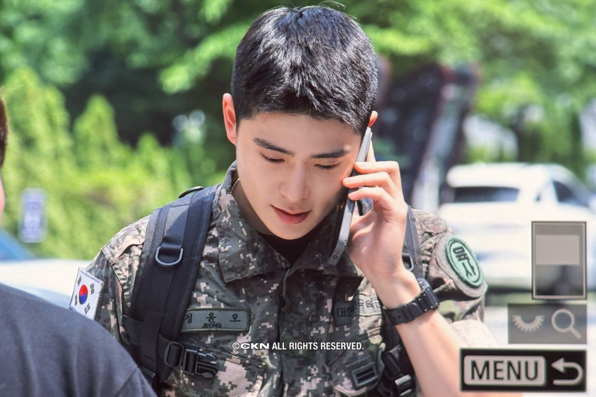 coolkidnight tweet media