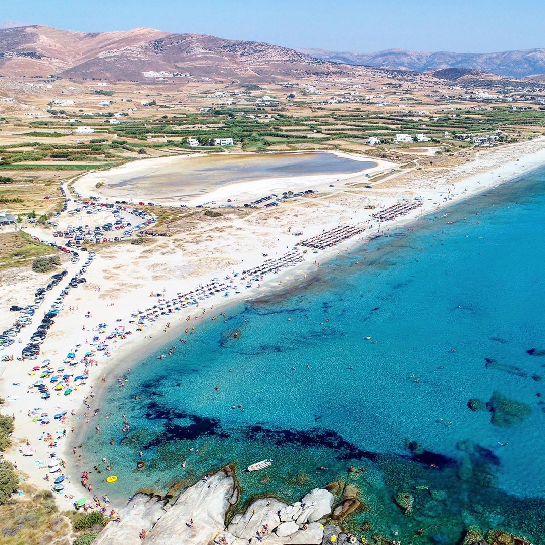 Discover Paradise in Naxos: Mikri Vigla from Above!

Soaring above the crystal-clear waters and golden sands of Mikri Vigla Beach, you’ll understand why Naxos is a hidden gem of the Cyclades. 

#MikriVigla #GreekIslands #BeachVibes #AegeanSea #Naxos #naxosisland #Greece #Aegean