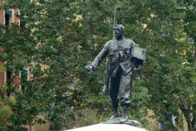 Hoy hace 128 años que falleció Eloy Gonzalo, al que muchos conocen como “Cascorro” al confundir su nombre con el lugar de Cuba donde llevó a cabo su acción heroica. Después de muerto, por cierto, atribuyeron su hazaña a su capitán a pesar de que este no había disparado un tiro.