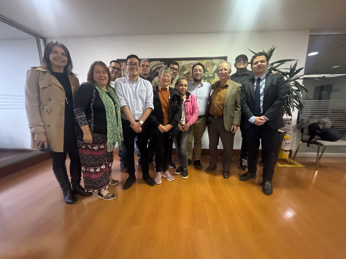 MinEducación (@mineducacion) on Twitter photo ¡#SomosLaRevoluciónDelCambio desde el diálogo! 🤝
Logramos la concertación del capítulo de educación superior, en el marco de la Negociación Colectiva 2025 con <a href="/ASPU_Colombia/">ASPU Colombia</a> SINTRAUNICOL y <a href="/UTRADECC/">UTRADEC - CGT</a>. 📚 Tras 5 semanas de conversación técnica y colaborativa, construimos 25 ¡#SomosLaRevoluciónDelCambio desde el diálogo! 🤝
Logramos la concertación del capítulo de educación superior, en el marco de la Negociación Colectiva 2025 con <a href="/ASPU_Colombia/">ASPU Colombia</a> SINTRAUNICOL y <a href="/UTRADECC/">UTRADEC - CGT</a>. 📚 Tras 5 semanas de conversación técnica y colaborativa, construimos 25