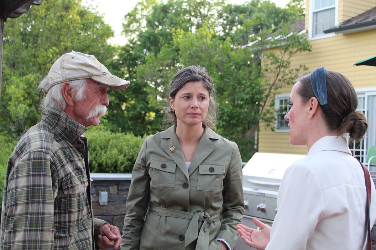 MaggieG603's tweet image. Monday night in Hollis: a backyard full of Granite Staters driven by our love for this country and united by our belief in the promise of America. 🇺🇸
I’m bringing community conversations like the ones I had tonight to the fight to protect healthcare, nutrition assistance, and…