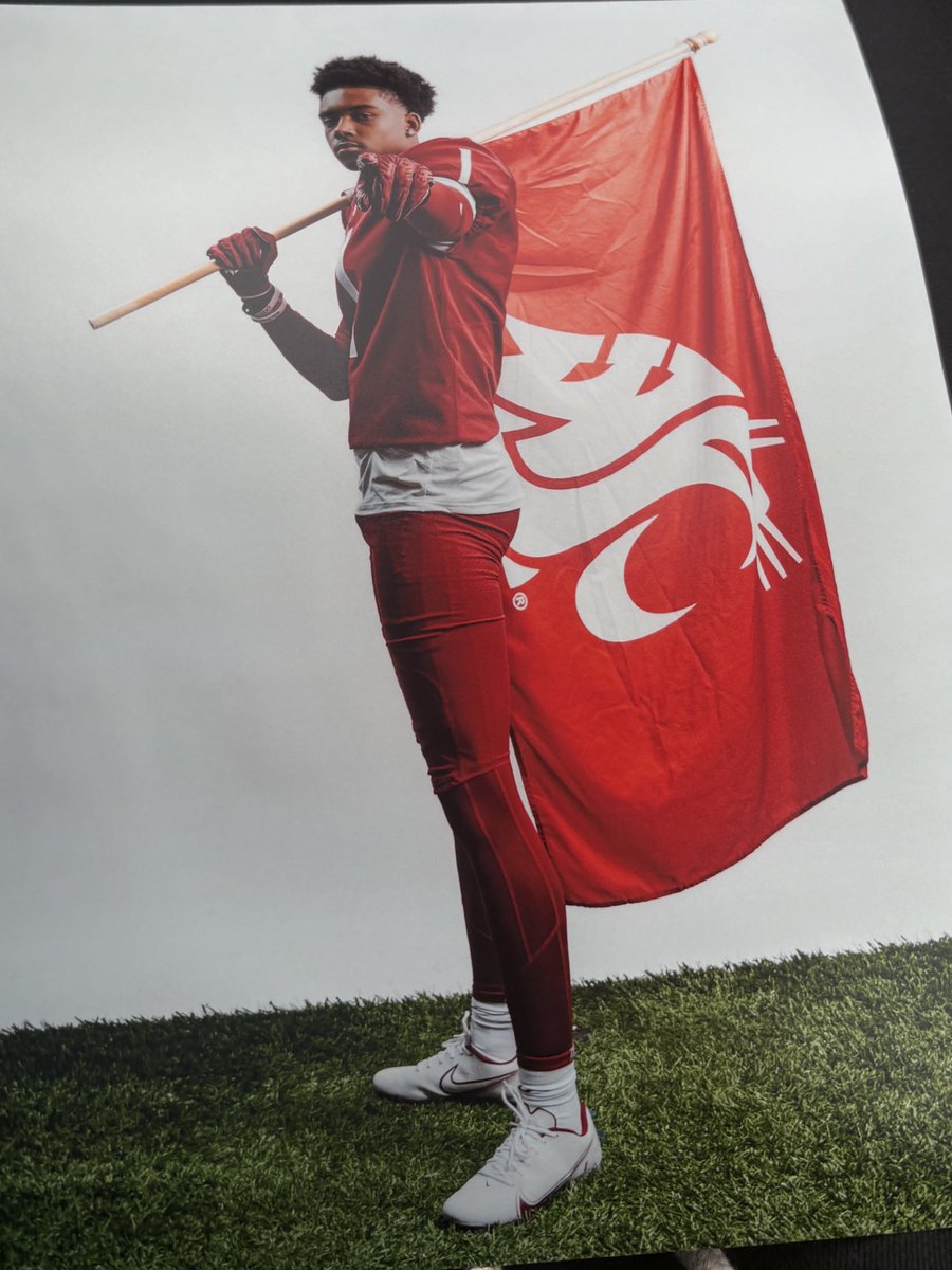 Dareon Edmonds (@dedmond1300) on Twitter photo Had a great time in Washington State on my Official Visit. I would like to thank <a href="/WazzuRogers/">Jimmy Rogers</a> <a href="/PeteMenage/">Pete Menage</a> <a href="/RickyCiccone/">Ricky Ciccone</a> <a href="/CoachACalcutta/">Anthony Calcutta</a> <a href="/CoachLenti5/">Matt Lenti</a> <a href="/andy_lucas98/">Andy Lucas</a> for supporting me throughout my recruiting process and journey! <a href="/BlairAngulo/">Blair Angulo</a> <a href="/GregBiggins/">Greg Biggins</a> <a href="/BrandonHuffman/">Brandon Huffman</a> <a href="/RooseyFB/">Eastvale Roosevelt Football</a> Had a great time in Washington State on my Official Visit. I would like to thank <a href="/WazzuRogers/">Jimmy Rogers</a> <a href="/PeteMenage/">Pete Menage</a> <a href="/RickyCiccone/">Ricky Ciccone</a> <a href="/CoachACalcutta/">Anthony Calcutta</a> <a href="/CoachLenti5/">Matt Lenti</a> <a href="/andy_lucas98/">Andy Lucas</a> for supporting me throughout my recruiting process and journey! <a href="/BlairAngulo/">Blair Angulo</a> <a href="/GregBiggins/">Greg Biggins</a> <a href="/BrandonHuffman/">Brandon Huffman</a> <a href="/RooseyFB/">Eastvale Roosevelt Football</a>