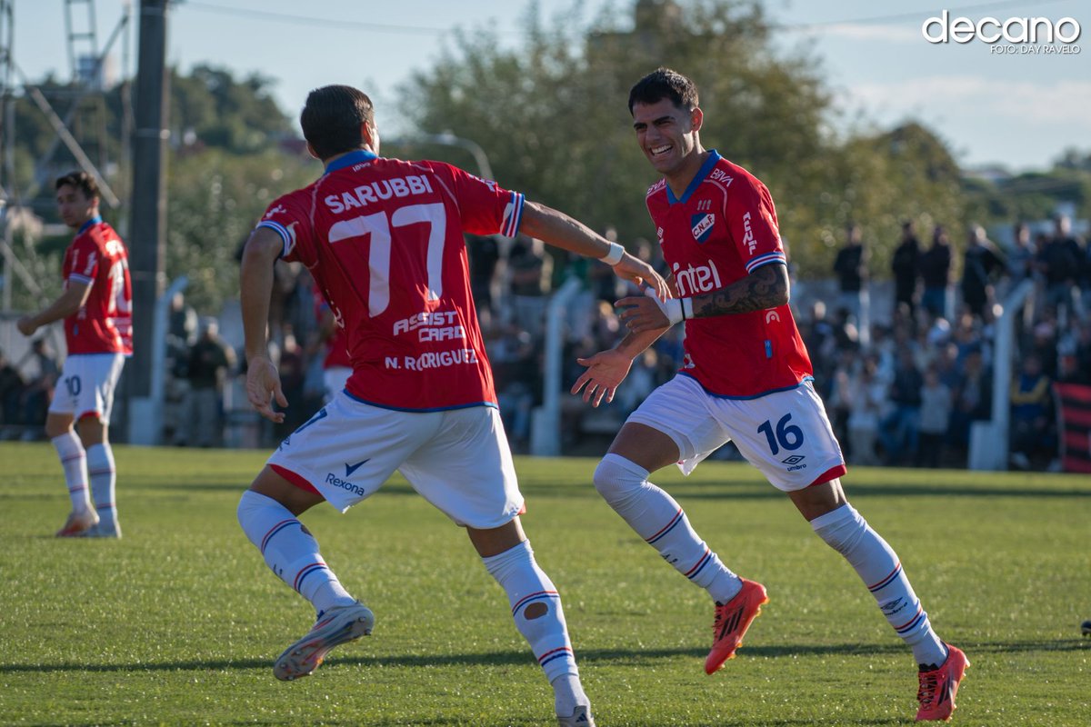 "Se viene un rival directo"

Nacional va por tres puntos claves.

Nota: decano.com/se-viene-un-ri…

#LaComunidadDelHincha 🇱🇺