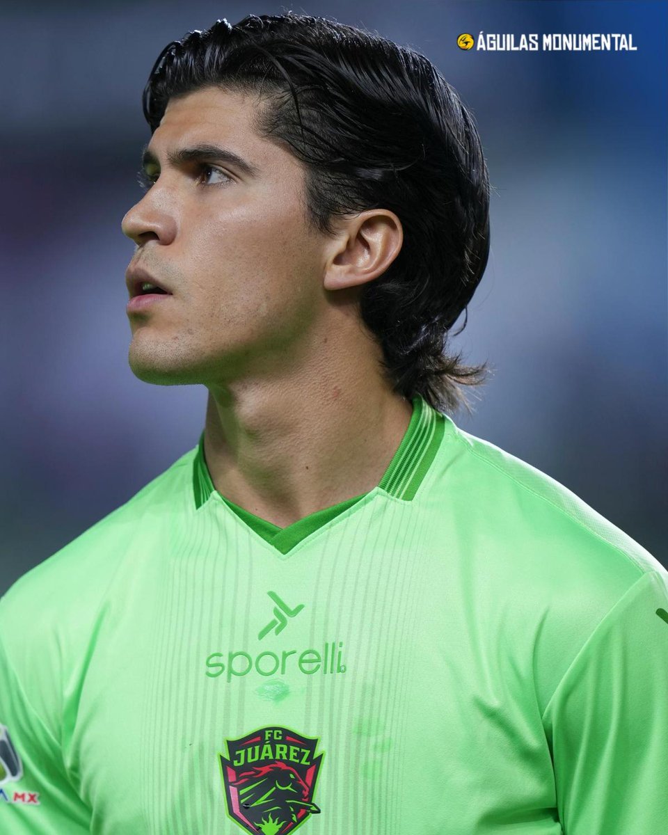 YA ESTÁ DE REGRESO! 🦅🔥 Aunque el club no lo ha hecho oficial, Ralph Orquín ya vio acción con América de cara al Apertura 2025.
El lateral mexicano regresó tras su préstamo en Juárez y jugó en el amistoso frente a San Diego FC el 7 de junio. 

¿Se quedará? 👀