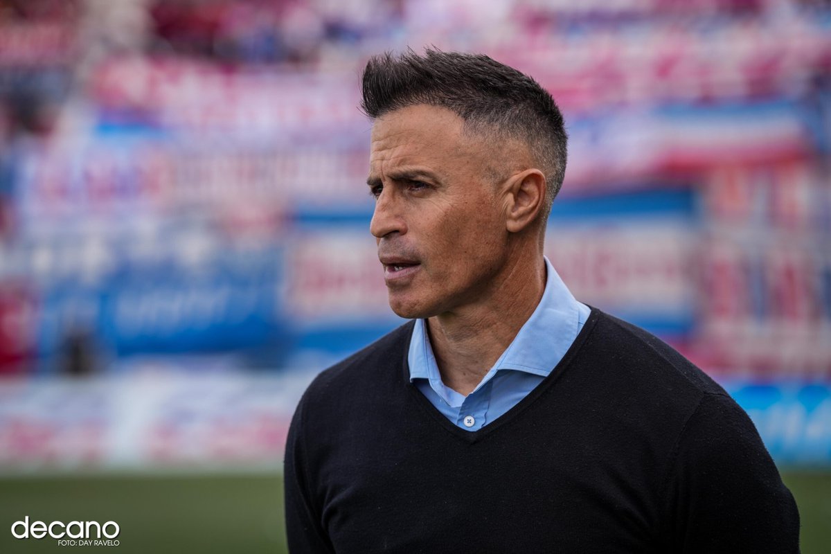 Pablo Peirano y sus números jugando por torneos locales...

Esto dijo: decano.com/sumar-de-a-tre…

#LaComunidadDelHincha 🇱🇺