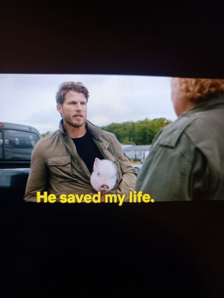 Fubar Season 2 episode 3 <a href="/LloydCreamer1/">UTAP/Fubar Netflix #fanpage @utap/fubar</a> #Fubar for the plot #FubarNetflix #FubarSeason2 That episode was so funny. I really love the mini pig scene. Hahahahaha and the shoe hahahaha <a href="/NetflixLAT/">Netflix Latinoamérica</a> <a href="/netflix/">Netflix</a> <a href="/CheNetflix/">CheNetflix</a> 🤣