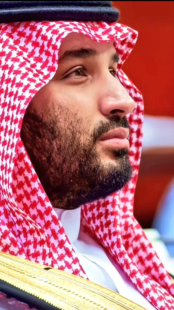 🌟 حفيد الإمام ..
🌟 صانع السلام .. 
🌟 إنتهى الكلام ..

حفظه الله ورعاه ..
وسدد على طريق الخير خطاه 🤲 

#ولي_العهد 
#محمد_بن_سلمان 
#ولي_العهد_الأمير_محمد_بن_سلمان