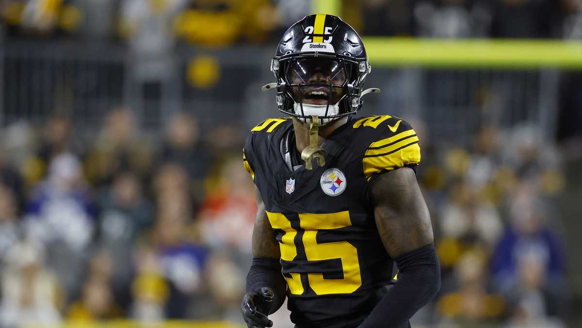 Andrew Stockey (@astockeywtae) on Twitter photo TONIGHT: Per <a href="/TomPelissero/">Tom Pelissero</a> The #Steelers extend safety DeShon Elliott. It's a two-year, $12.5 million extension including $9.21M guaranteed <a href="/WTAE/">WTAE-TV Pittsburgh</a> TONIGHT: Per <a href="/TomPelissero/">Tom Pelissero</a> The #Steelers extend safety DeShon Elliott. It's a two-year, $12.5 million extension including $9.21M guaranteed <a href="/WTAE/">WTAE-TV Pittsburgh</a>