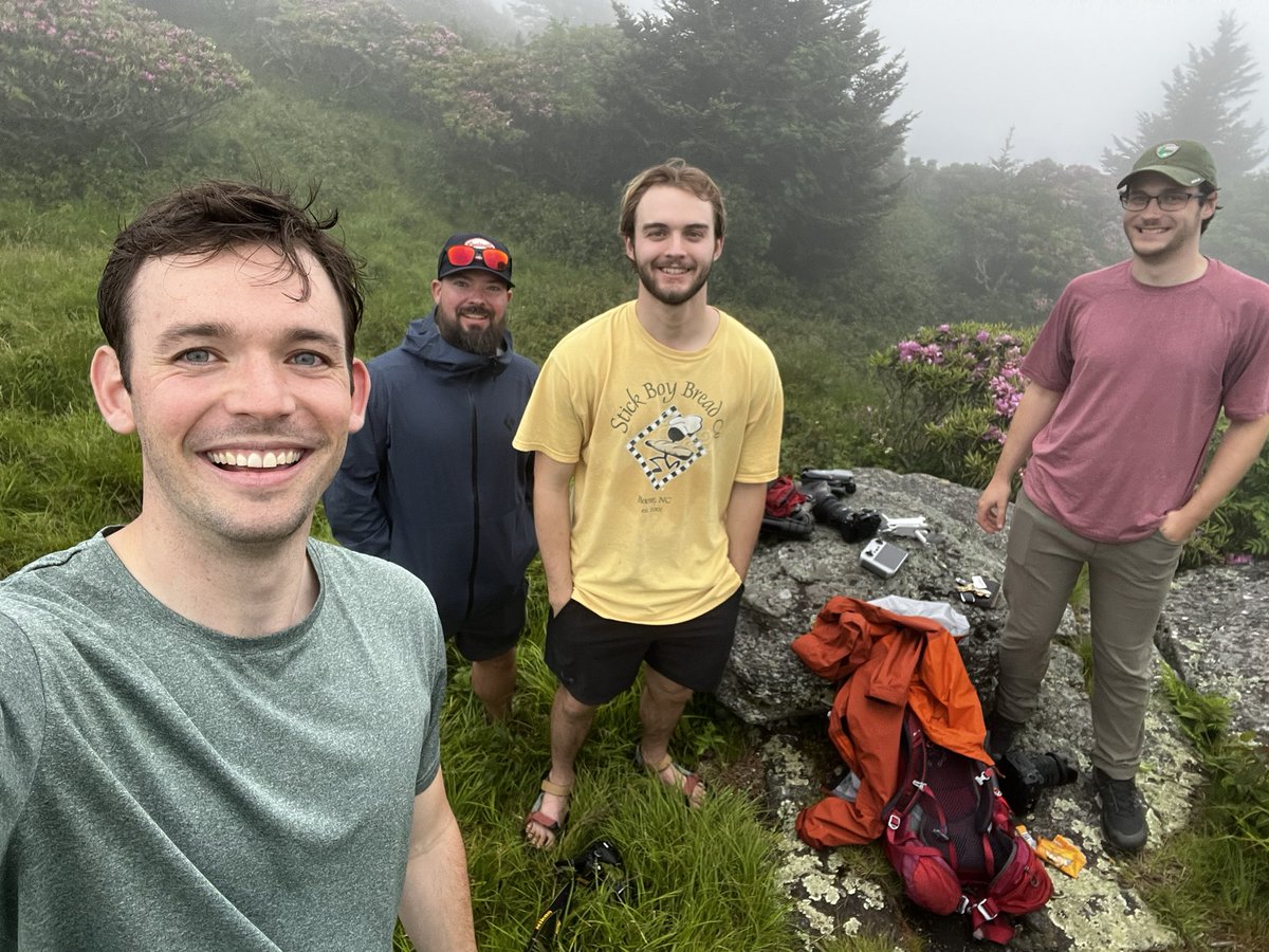 EFisherWX's tweet image. Peak rhododendron bloom in Roan Highlands with the gents.
One of the best blooms I’ve ever seen, and the trails are remarkably quiet. These guys will post the photos—I’m the weirdo who showed up without a real camera.