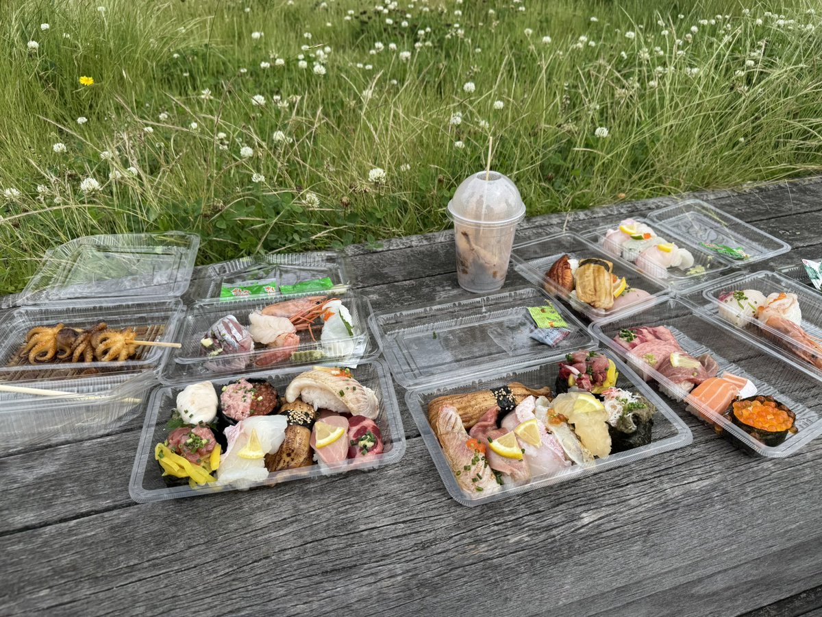 し乃てゃ tweet media