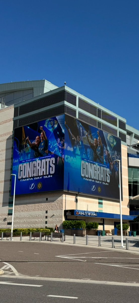 My <a href="/TBLightning/">Tampa Bay Lightning</a> family 😊🙌🏾⚡️