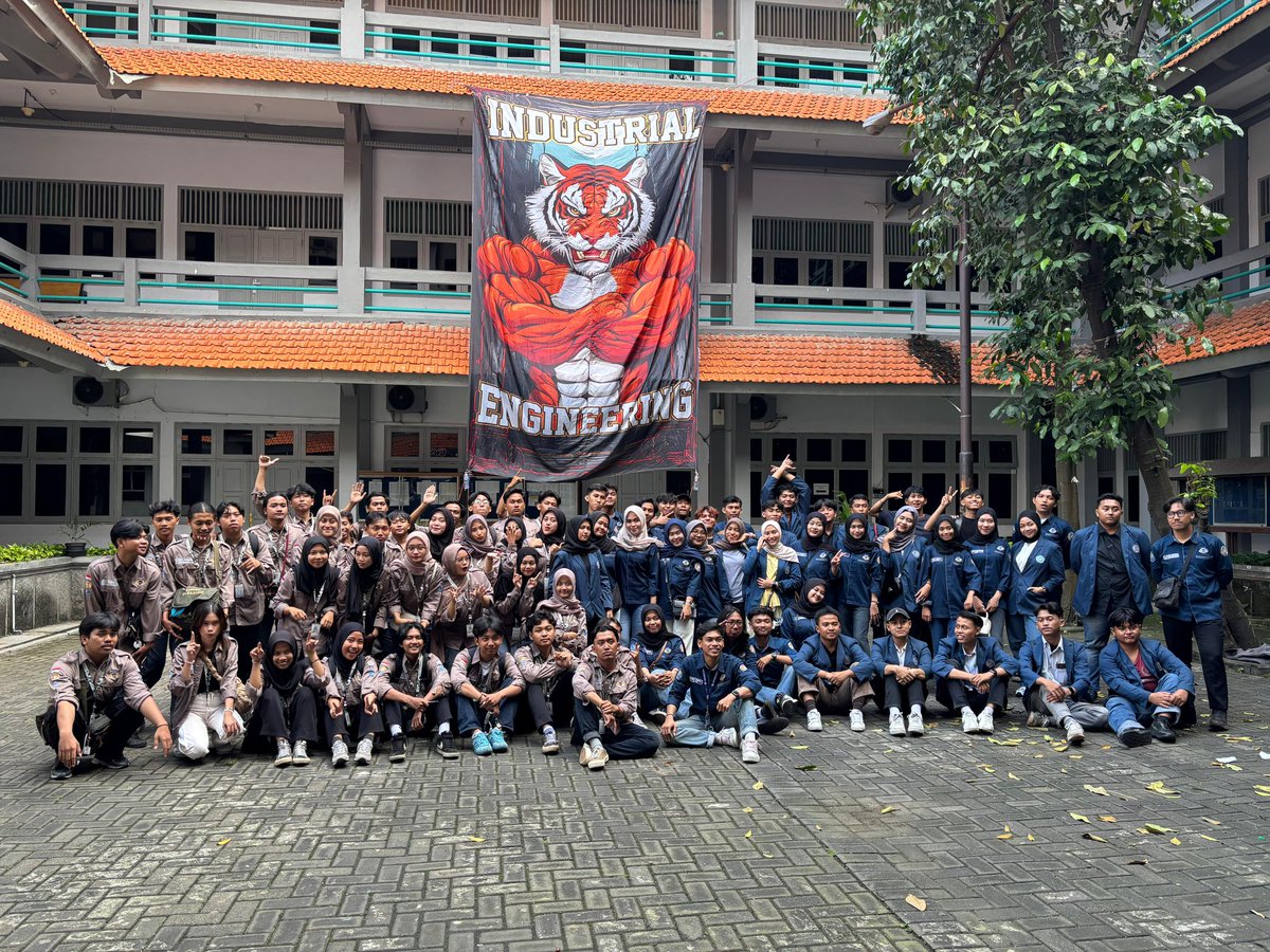 HMTIUTM's tweet photo. Study Banding HMTI UTM X HMTI UMG🤩🤩🤩✨ https://t.co/HAtqBb9SVm