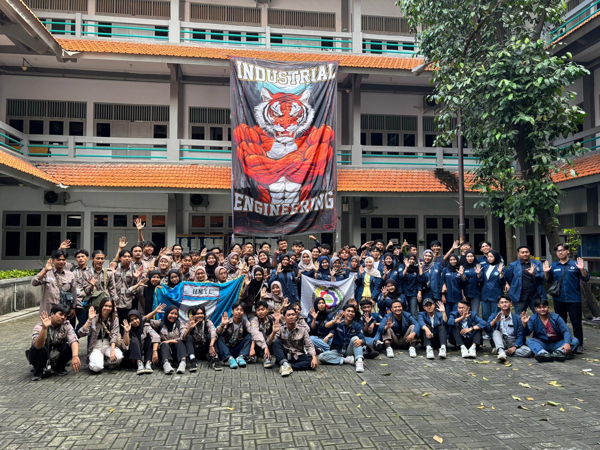 HMTIUTM's tweet photo. Study Banding HMTI UTM X HMTI UMG🤩🤩🤩✨ https://t.co/HAtqBb9SVm