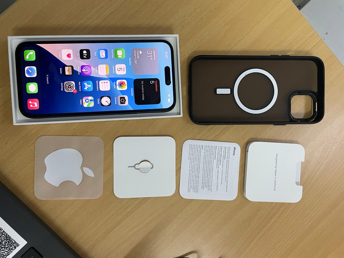 mhmmdalief's tweet photo. Izin jual ya om
Dijual iPhone 15 Plus 128GB Space Black
✅ iBox resmi – Apple Care+ aktif s/d Agustus 2025
✅ Kondisi 99%, BH 88%, fullset ori
✅ iCloud aman, belum pernah jatuh
terpasang tempered glass dan camera protect
💰 11,7jt nego tipis
📍Jaksel/Jatibening COD

@bhaguz_403 https://t.co/2CiU6gFNzX