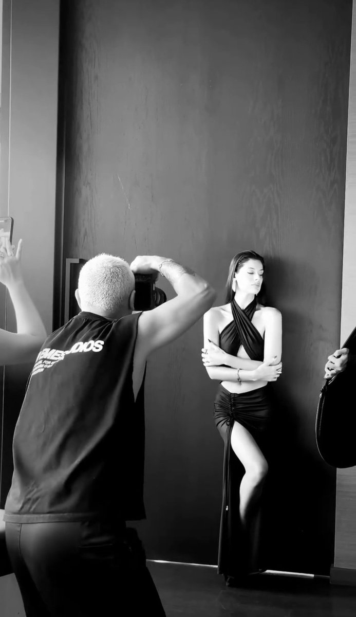 Sigue a Sofi Santos en sus rrss 🤍

Ig: instagram.com/sofisantos?igs…
Twitch: twitch.tv/sofisantoss
Tiktok: tiktok.com/@sofisantosok?…
Tw: x.com/SofiSantos_?t=…
YouTube: youtube.com/@SofiSantoss