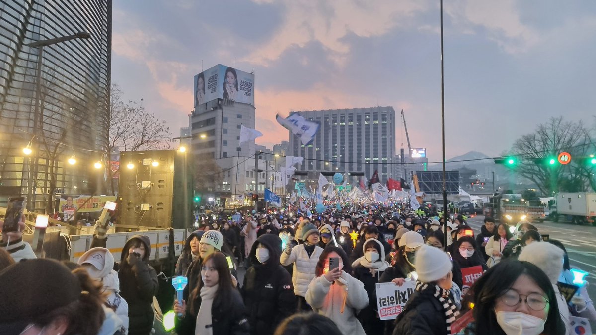 응 자리 있었어 니들이 안 온 거야