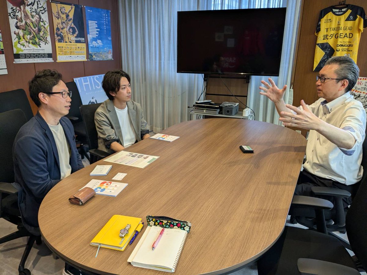 札幌市の加藤副市長を訪ねました！
吃音がある人が過ごしやすい社会や吃音があっても諦めない社会に向けて、一緒に考えて下さり、貴重なご意見をいただきました！

行動しつづけることの大切さを改めて実感しました。
#吃音  #札幌市  #加藤副市長