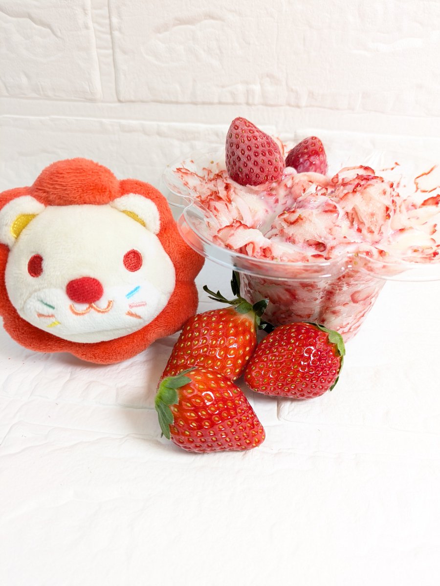 runrun_goodtalk's tweet photo. 🍓福島フルーツかき氷🍑
先日いちごの収���が行われました✨
新鮮な苺を洗浄、急速冷凍で作られるかき氷🍧
楽しみすぎます💗
予約はこちら💁https://t.co/0VqLGthGg6 https://t.co/W0aI1rqWjn