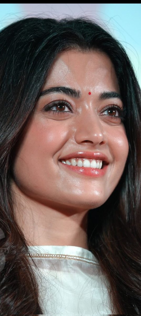 actress_lovers_'s tweet photo. Ahhh morning lechina modda dheniki kodithe aa sukame very. Dheni face chustu kotti Mohammedha kariste abbba. Aa face ni naki aa lips ni cheeki notlo nalika Pettu mouth mottam jurrali. . Aaa🥵 em face abbaaa aa
#RashmikaMandanna #RashmikaMandannahot #Rashmikahot 
#Rashmika https://t.co/RIJ6DfwOZR