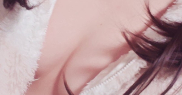 うちの毛なし ま ん ま ん みたい人いるー？ 
フォロ・リツイートで凸するよ 
よーいどん