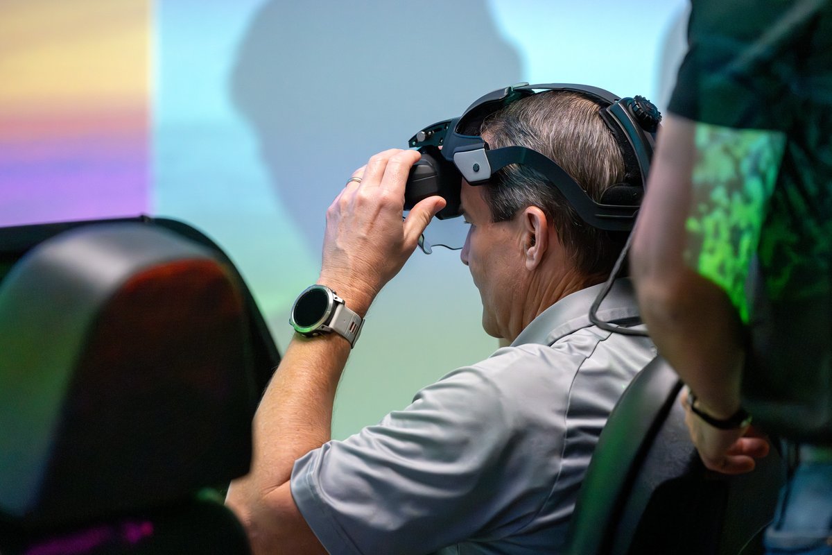 UnivAvionics's tweet image. When visibility drops, #ClearVision steps up. Our Enhanced Flight Vision System allows pilots to land safely and reliably in low visibility conditions.
Come demo the system at the Paris Air Show this week in our booth! #PAS2025 #UniversalAvionics