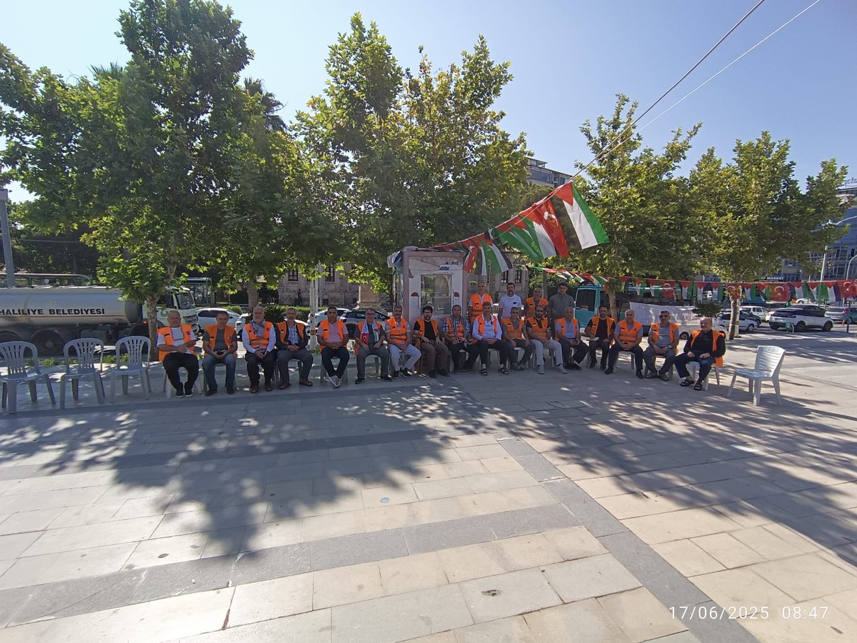 Gazzeli kardeşlerimizle duygudaşlık kurabilmek adına iki gündür süren açlık grevimiz  bugün (Salı) saat 10.00’da  Rabia Meydanı Gazze Çadırı önünde yapacağımız basın açıklamasıyla bitirilecektir.
  Tüm kardeşlerimiz basın açıklamasına davetlidir.

March To Gaza  #gazzeyeözgürlük