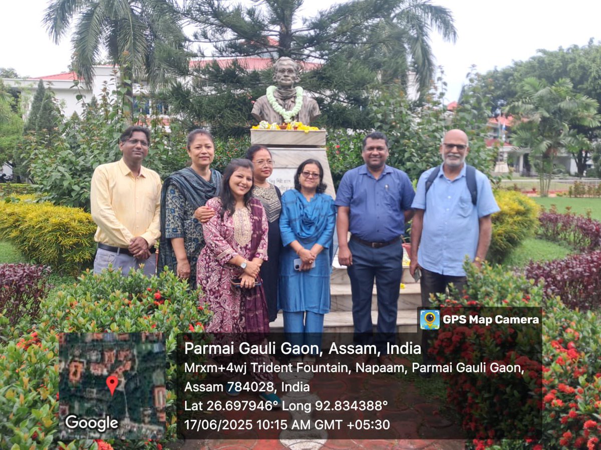 Tezpur University offered floral tributes to Rupkonwar Jyoti Prasad Agarwala on his birth anniversary.                                   তেজপুৰ বিশ্ববিদ্যালয়ে আজি ৰূপকোঁৱৰ জ্যোতিপ্ৰসাদ আগৰৱালাৰ জন্মদিনত তেওঁলৈ শ্ৰদ্ধাঞ্জলি জ্ঞাপন কৰে ।