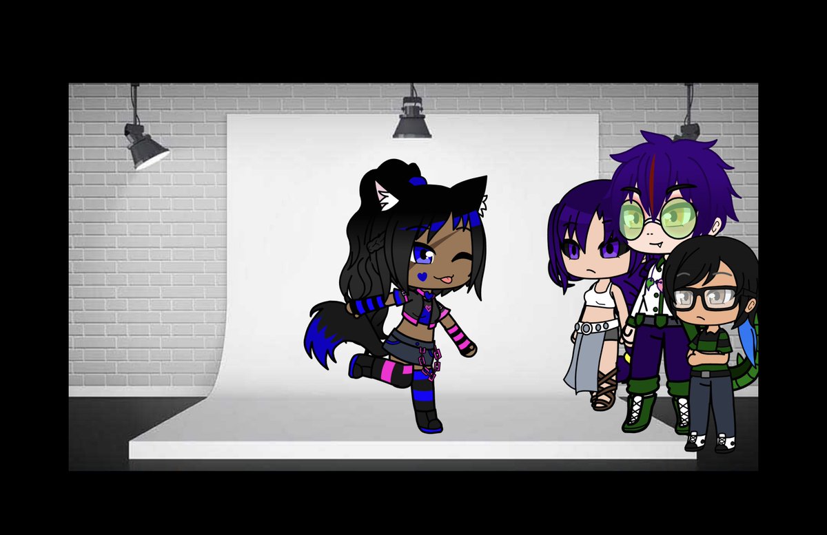 *Messing around in the studio*

<a href="/AnimeTabikun/">Tabi-Kun</a>