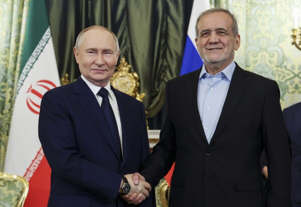 deepapplee's tweet photo. ⚡️🇮🇱 🇷🇺BREAKING NEWS: RUSSIA ORDERS ITS CITIZENS TO LEAVE ISRAEL IMMEDIATELY https://t.co/DlMxLvllfC