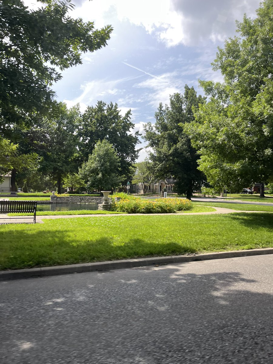 Halfway through this outstanding Neurology Sub-I at #KUMC 💙🤍