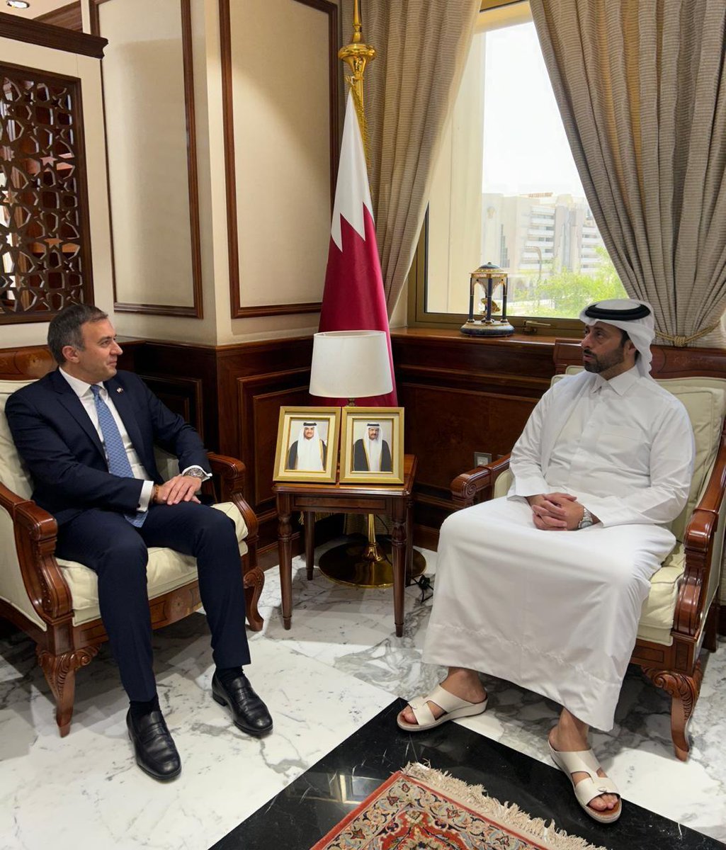🇬🇷🇶🇦Ελλάδα και Κατάρ οικοδομούμε στενή σχέση, με κοινή προσήλωση στη σταθερότητα και την πρόοδο.

Βρίσκομαι στη Ντόχα, για την 1η Σύνοδο της Μικτής Διυπουργικής Επιτροπής Ελλάδας–Κατάρ, όπου μαζί με τον Καταρινό Υφυπουργό Εμπορίου και Βιομηχανίας υπογράψαμε Πρωτόκολλο