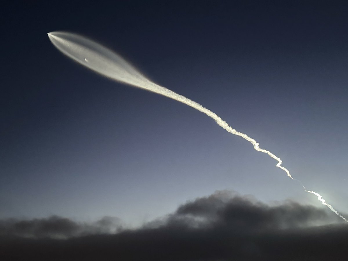SoCalSister22's tweet image. These are the rockets that I get excited about.
Thank you @elonmusk 
California needed a lift.