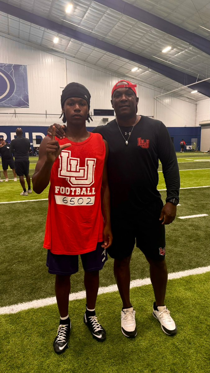 ChrisChambers_7's tweet image. Had a great time camping with Lamar University! Thank you for the helpful coaching and opportunity @coachcordova @CoachDrewChrist @LamarFootball