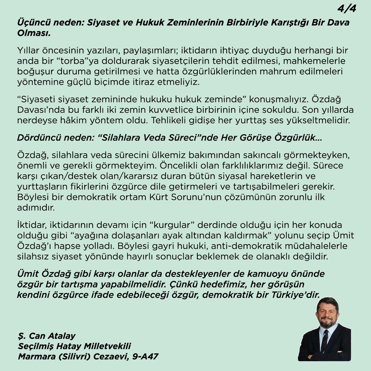 “Ümit Özdağ Davası”nda İkili Hukuk’a İtiraz için Dört Neden

Zafer Partisi Genel Başkanı Ümit Özdağ aylar sonra hâkim karşısına çıkıyor. Bir siyasal partinin genel başkanı olarak muhatap olduğu hukuksuzluğu dört başlıkla gerekçelendireceğim: 

Birincisi iddianamenin
