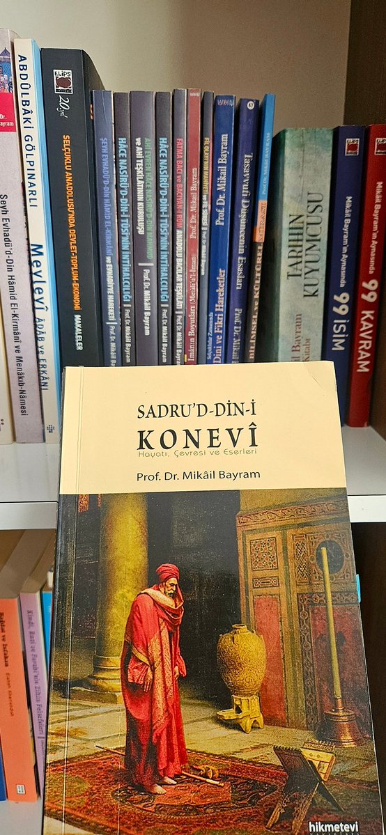 🔸 O, Konya'nın manevî sultanıydı…
🔸 O, Mevlânâ’nın dostu, sırdaşı, ilimde eşi bulunmaz yol arkadaşıydı…
🔸 O, Sadru’d-Din Konevî idi.

Bugün onun izini süren, gölgede kalmış büyüklüğünü ilim ışığıyla gün yüzüne çıkaran bir isim varsa; o da Prof. Dr. Mikâil Bayram’dır.
#sctkrl