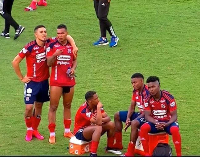 Aquí esperando una nueva final paisa contra Nacional... Pero los eliminó Millonarios con gol de Falcao, tocará seguir esperando