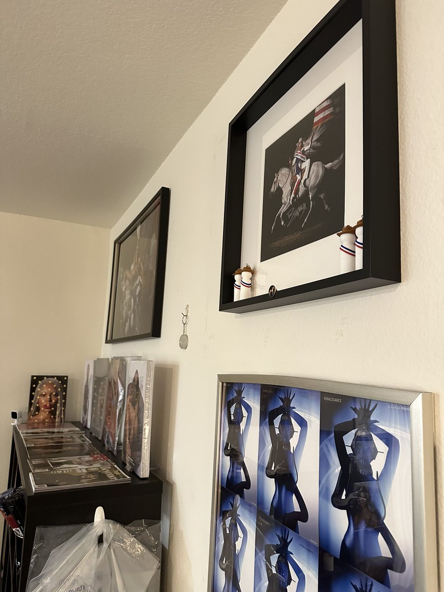 My Beyoncé corner! Did I eat?