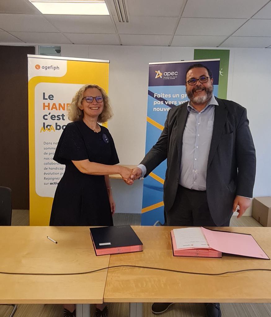 🧵 [1/4]
🤝 Signature de la feuille de route 2025 entre @Agefiph_IDF &amp; <a href="/Apec_IDF/">Apec Ile de France</a> !
Objectif : booster l’accès à l’emploi des cadres en situation de #handicap en Île-de-France.
#Inclusion #Emploi #Partenariat