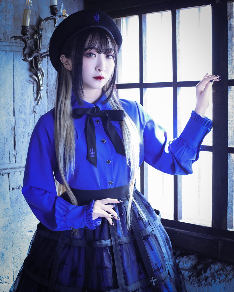 【Now on sale】
✞蝙蝠カラーブラウス(9号)
wunderwelt.jp/products/a-007…

✞燭台刺繍リボンタイ
wunderwelt.jp/products/a-007…

#moitie26th