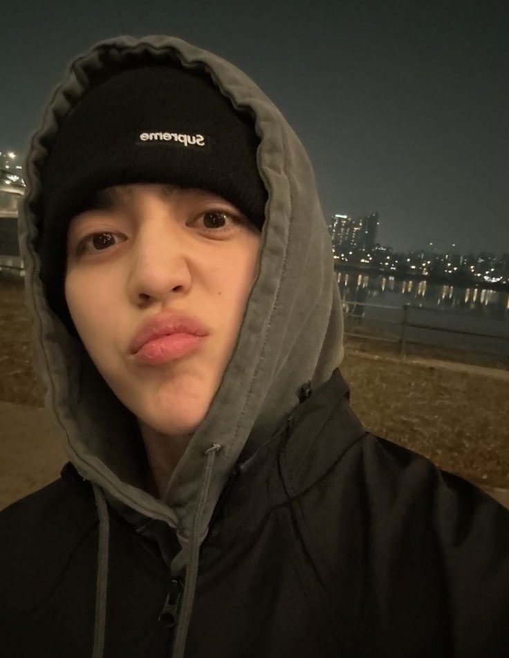 noot noot buddies ⋆˚𝜗𝜚˚⋆

#CaratSelcaDay #CSD #SEUNGCHEOL #CARAT #SEVENTEEN #세븐틴 <a href="/pledis_17/">세븐틴(SEVENTEEN)</a>