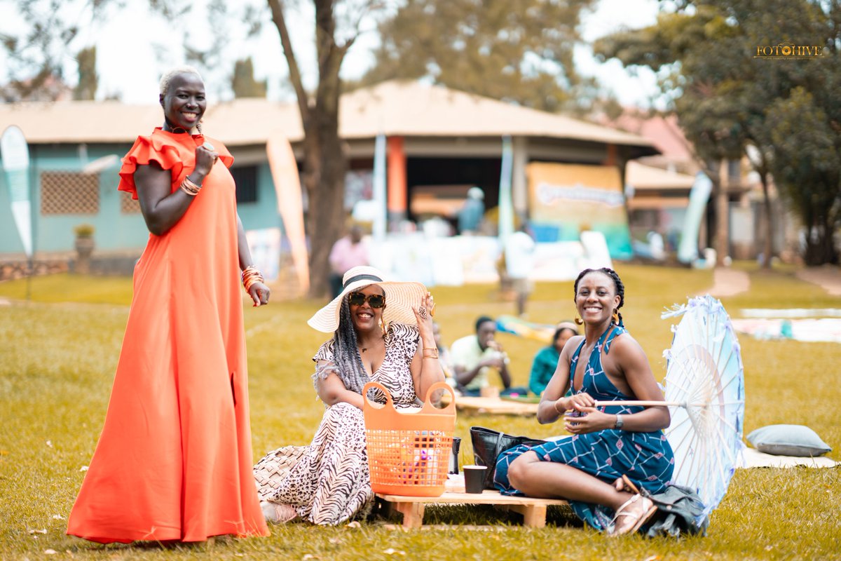 SoulFoundationU's tweet image. To @umuringanunu thank you for the beauty you bring into the world.
Your artistic genius isn’t just decoration, it’s emotion, soul, and story.
You transformed #SoulPicnic2025 into something unforgettable. 🌸✨
we see you & appreciate you ❤️ 😍
#SoulFoundationUganda #Kwivuga