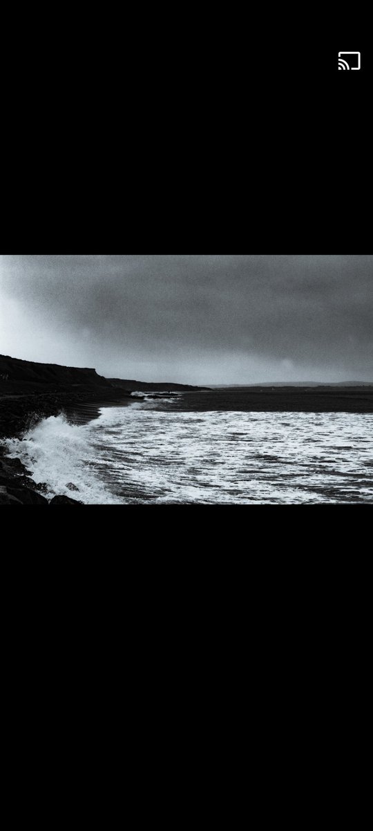 lostart0503's tweet photo. Icarus laughed as he fell 

#photo #photograghy #PhotographyIsArt #art #artist #darkness #NaturePhotography #NatureLovers #blackandwhitephotography #MentalHealth https://t.co/jpxOF0qpS1