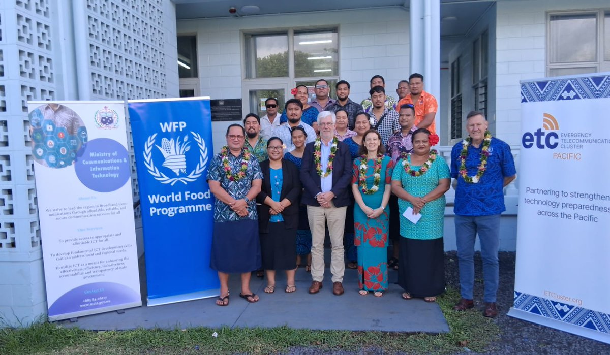 Honoured to have 🇫🇷 Ambassador to 🇼🇸 launch the Pacific ETC Emergency Telecoms Training in Apia today. WFP is in Samoa all week training emergency responders on the use of radio and satellite comms to enhance disaster preparedness and response capacity. Merci for your support!