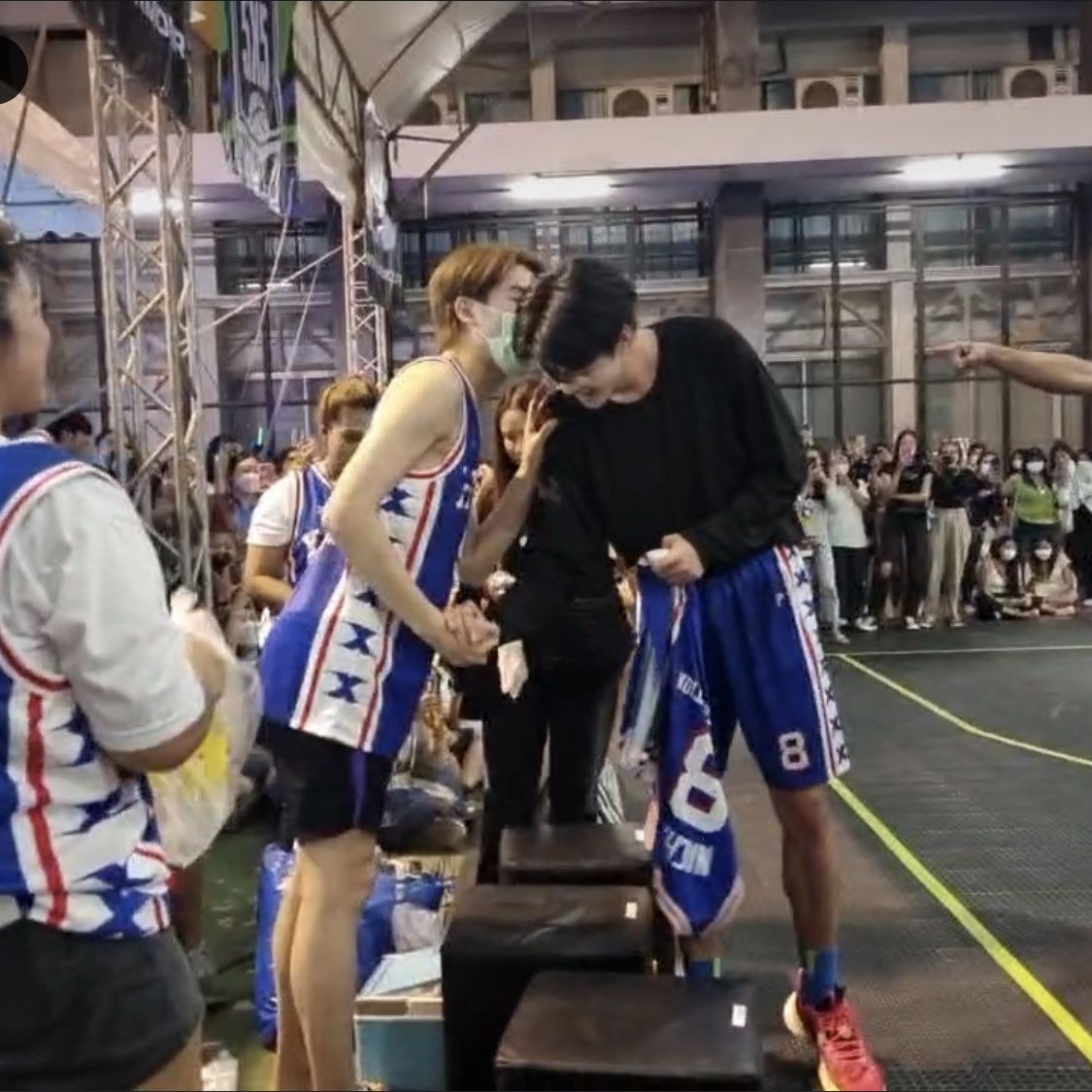 Lilcifer 8🤍Pk9 ตำนานนี้หน้าตึงทั้งเกมส์ พอรู้ว่ากำลังใจมา ยิ้มจนจบเกมส์
#แอเรียรักมีนปิงเสมอ
ALWAYS LOVE MEENPING
#Area86  #Meennicha8 
#PingKrittanun