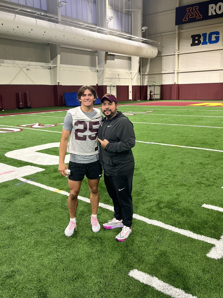 GavinCasey24's tweet image. Thank you so much @GopherFootball for such an amazing camp! It was a pleasure meeting and talking to you all! 
@Coach_Bergy @Coach_DCollins @CoachNJ_Monroe @CoachWillJ1