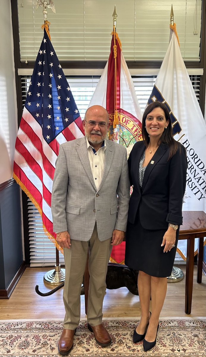 SuptDotres's tweet image. Strong and committed partnerships with our local universities will propel @MDCPS to higher levels of distinction. Encouraged to meet with President Nunez @FIU as we jointly envision the design of future facing opportunities for students. @FIUPresident