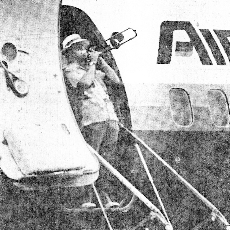 GaryTyrrell's tweet image. XLII years ago this week. Today’s TSA might have concerns. Happy 50th, @irrelevantweek, and congratulations to @ThekobeeMinor! See y’all soon.