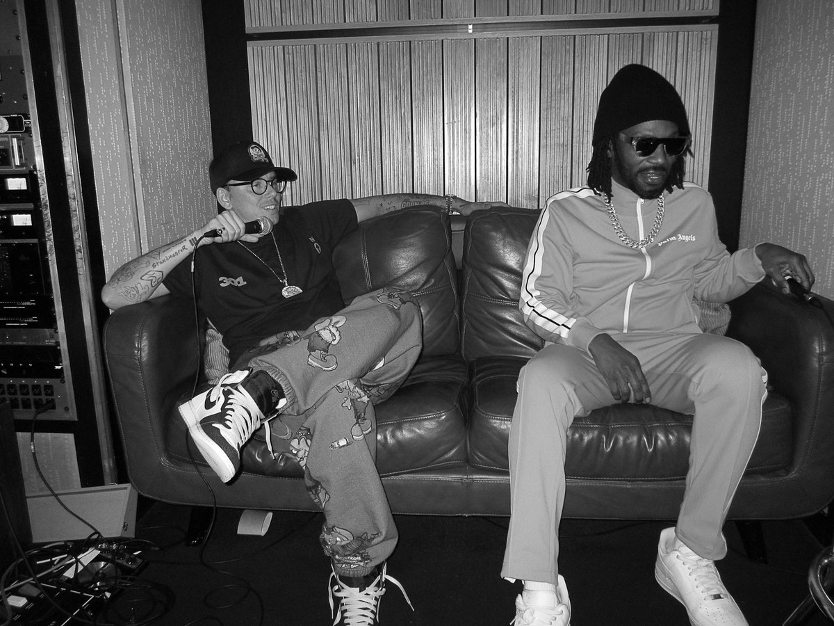 therealjuicyj's tweet image. Juicy J and Logic new album out now
ffm.to/liveandincolor