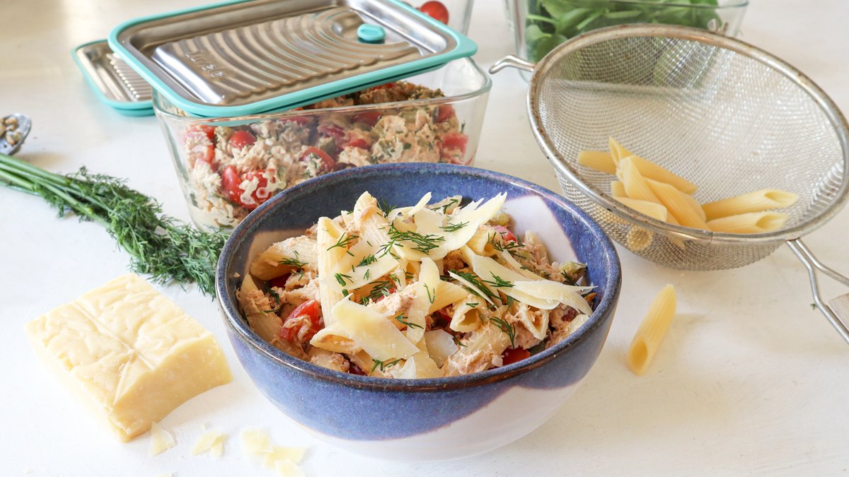 When life’s busy and you want something quick and satisfying, this tuna salad delivers. It’s a simple mix of pantry staples - tuna, mayo, cherry tomatoes, onion, and the tangy punch of pickles and capers that come together in one flavour-packed filling. luvele.com.au/blogs/recipe-b…