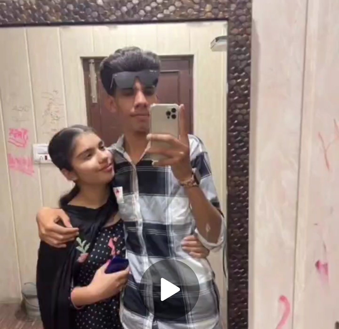 All time favourite pic 🌚 IYKYK